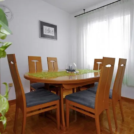 Apartment Toma *